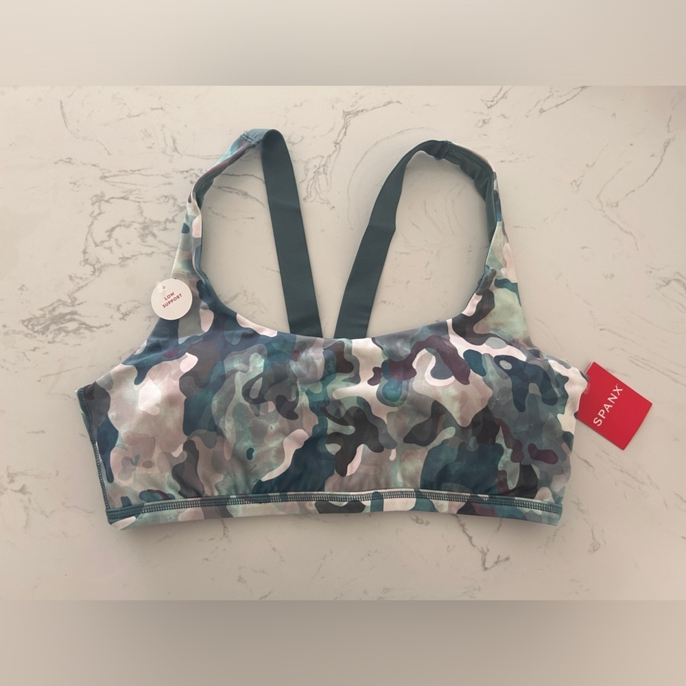Spanx Printed Low Impact Sports Bra in Blue Camo/Pink – Women’s Medium NWT - Picture 4 of 7